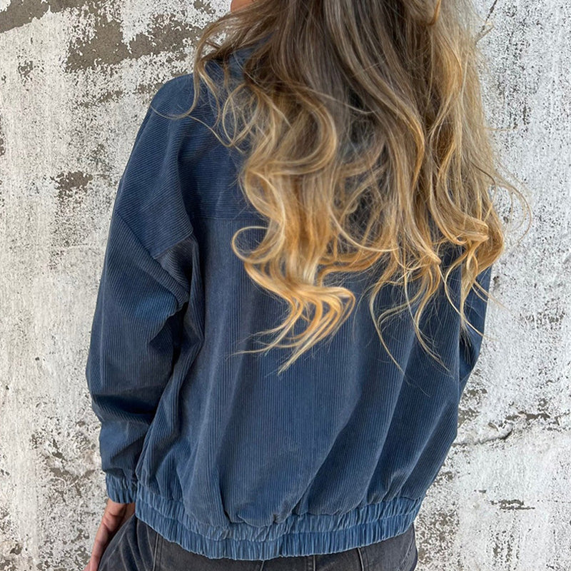 Swobodna kurtka z kapeluszem