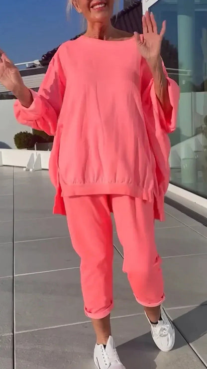 Teresa | Dwuczęściowy komplet damski z topem z okrągłym dekoltem i spodniami